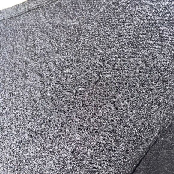 Juniors' SO Puffed Sleeve Cutout Back Top
LARGE, Black-New with tags SZ L - Picture 8 of 10